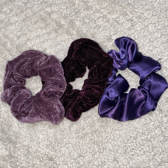 Set of 3 Purple Scrunchies! - Picture 1 of 3